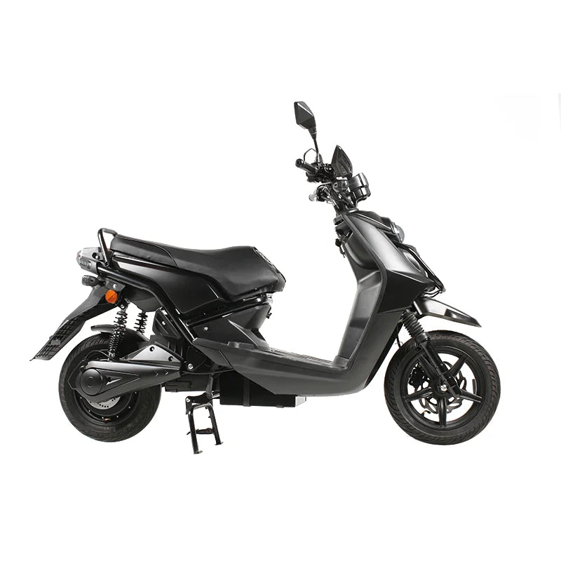 QQW Highway Electric Motorcycle Commuting High Power City Travel Fat Tire China Electric Motorcycle
