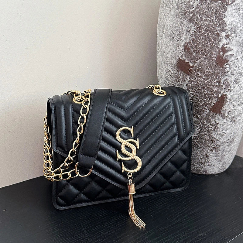 Elegant and Fashionable Argyle Quilted Chain Small Square Bag Metal Letter Tassel Diagonal Cross Bag Commuter Shoulder Bag