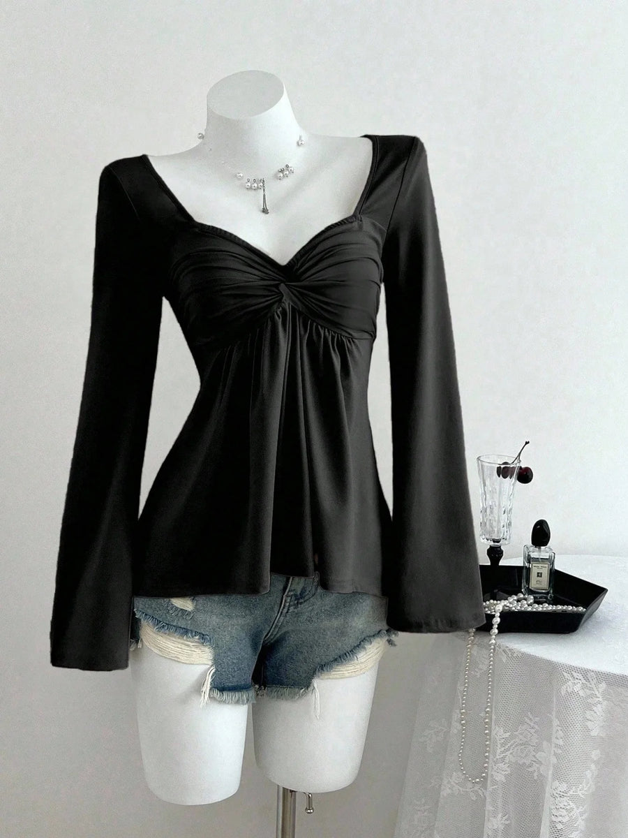 Spring and Autumn New French Design with Twisted Chest, Fashionable Style, Autumn and Winter Hoodie, Long Sleeve Top for Women