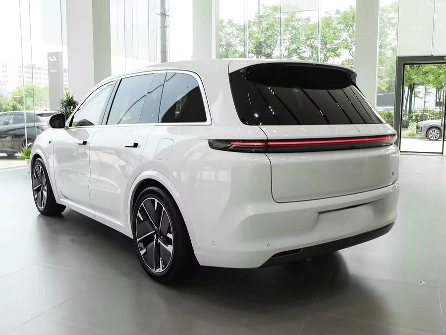 2025 Li Auto L8 Max New Energy Vehicle SUV EREV Luxury 6-Seat Family Car Long Range Intelligent Driving Export Lixiang L8