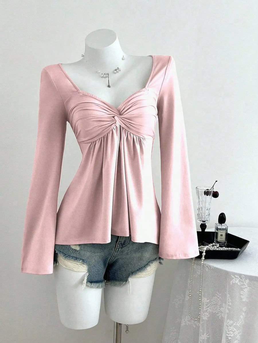 Spring and Autumn New French Design with Twisted Chest, Fashionable Style, Autumn and Winter Hoodie, Long Sleeve Top for Women